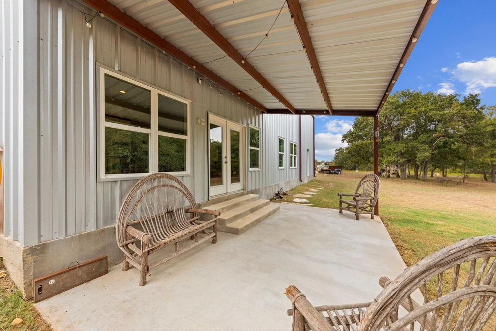 Unit for sale at 20801 Post Oak RD, Bartlett, TX 76511