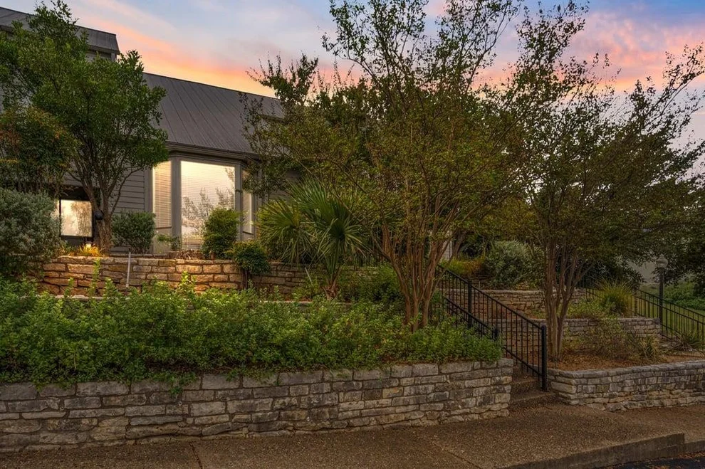 Unit for sale at 186 World of Tennis Sq SQ, Lakeway, TX 78738