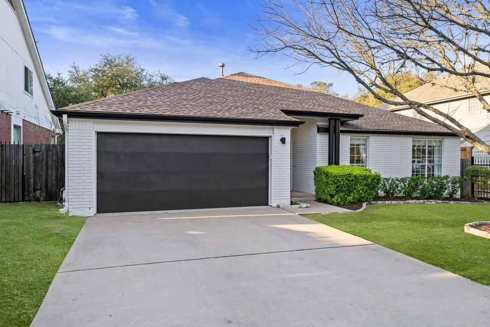 Unit for sale at 6406 Wareham LN, Austin, TX 78739