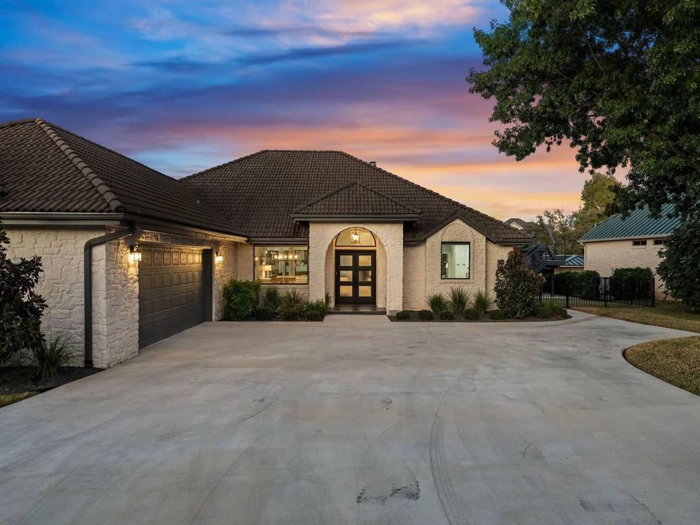 Unit for sale at 103 Waters Edge, Horseshoe Bay, TX 78657