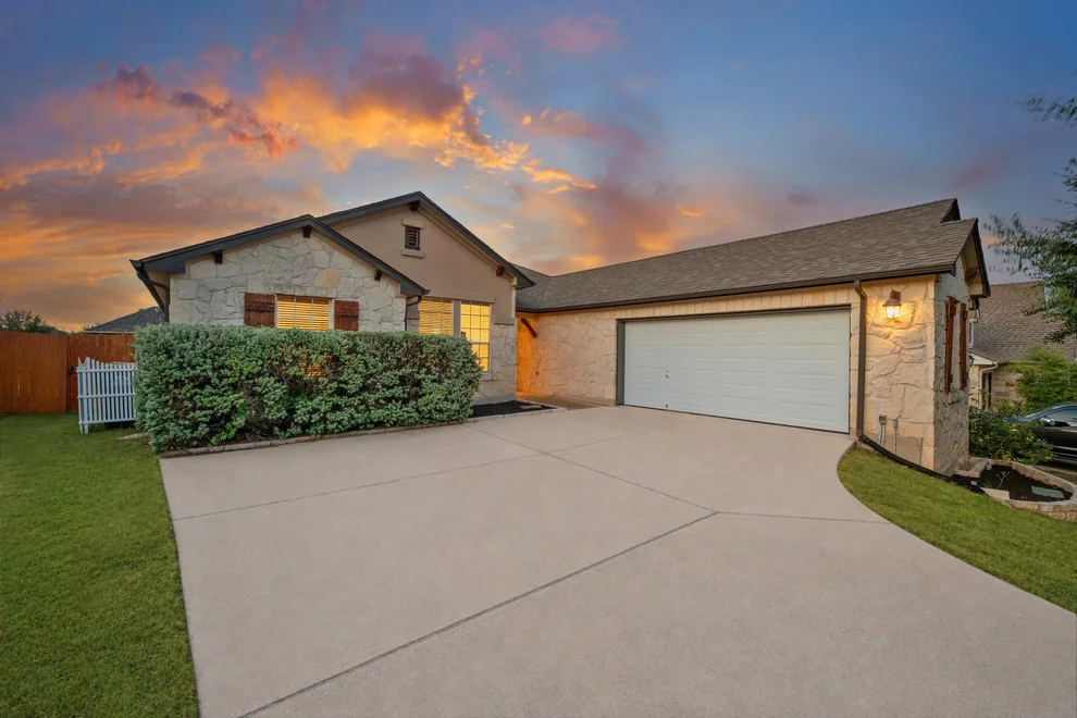 Unit for sale at 545 Manchester LN, Austin, TX 78737