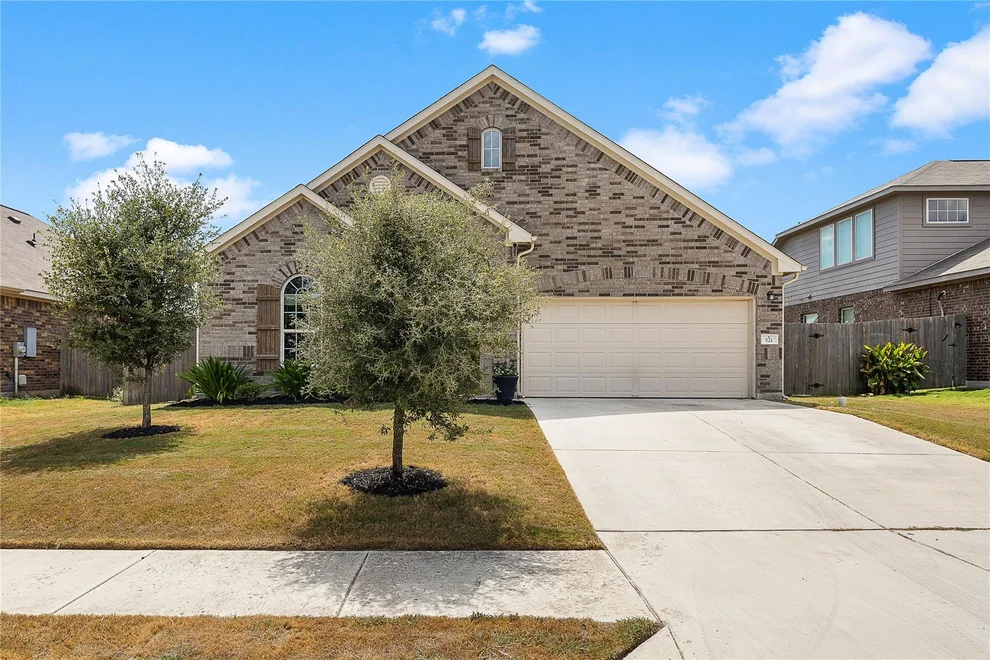 Unit for sale at 521 Hendelson LN, Hutto, TX 78634