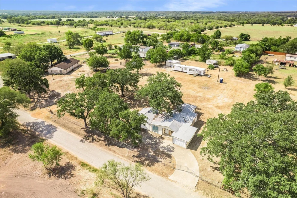 Unit for sale at 141 W Clearview Cemetery RD, Bastrop, TX 78602