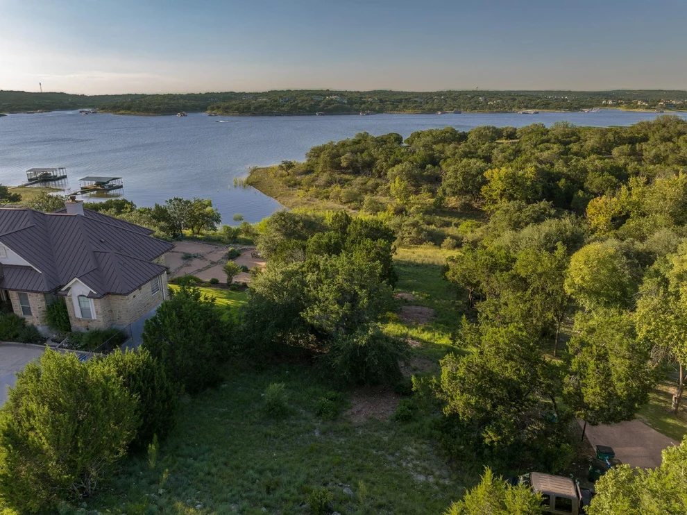 Unit for sale at 160 Lakefront DR, Point Venture, TX 78645
