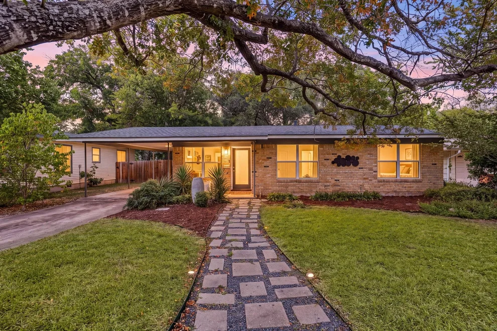 Unit for sale at 2706 Geraghty Ave, Austin, TX 78757