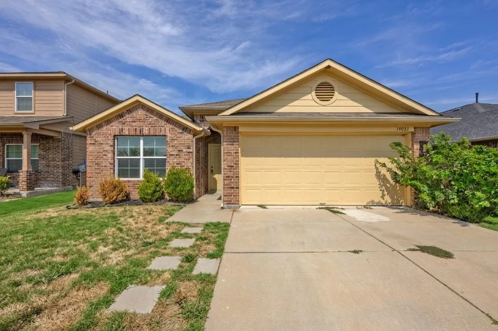 Unit for sale at 19021 Great Falls DR, Manor, TX 78653