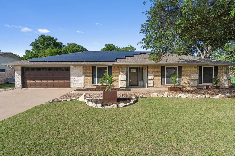 Unit for sale at 531 Dennis DR, Round Rock, TX 78664