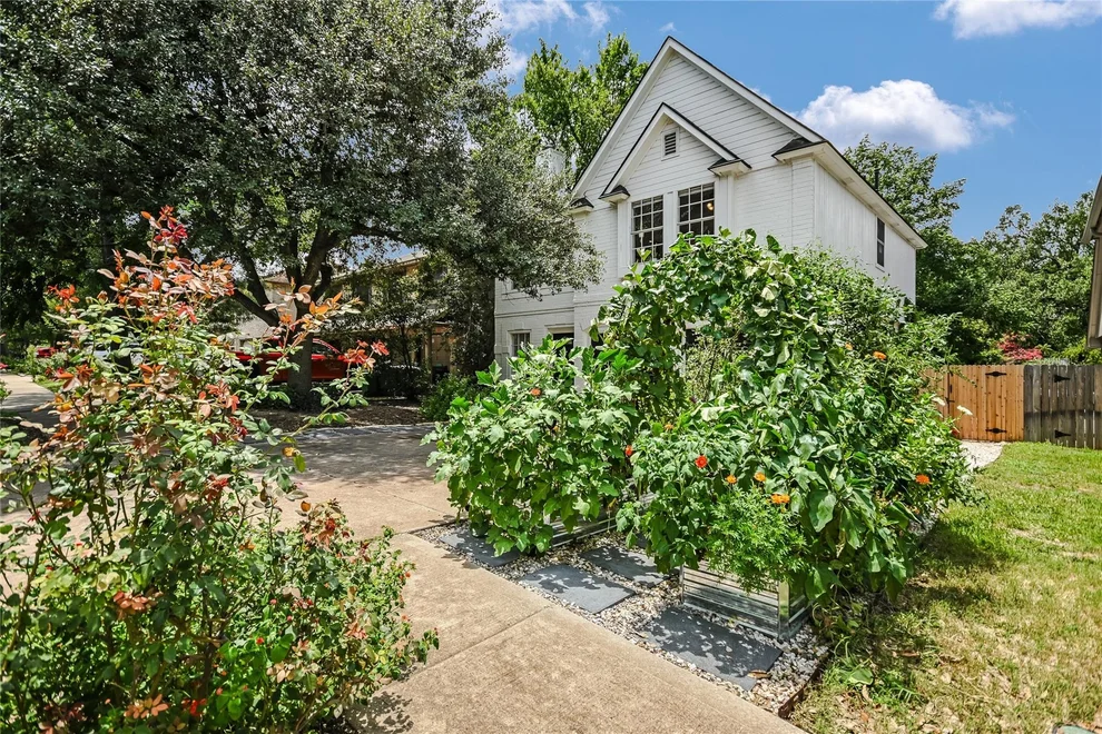 Unit for sale at 8806 Ampezo TRL, Austin, TX 78749