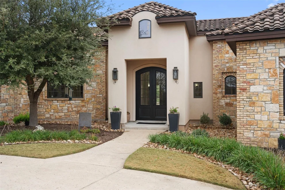 Unit for sale at 104 Fishspear LN, Georgetown, TX 78628