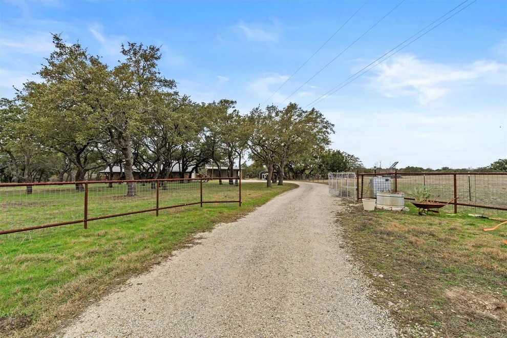 Unit for sale at 2455 County Road 255, Georgetown, TX 78633