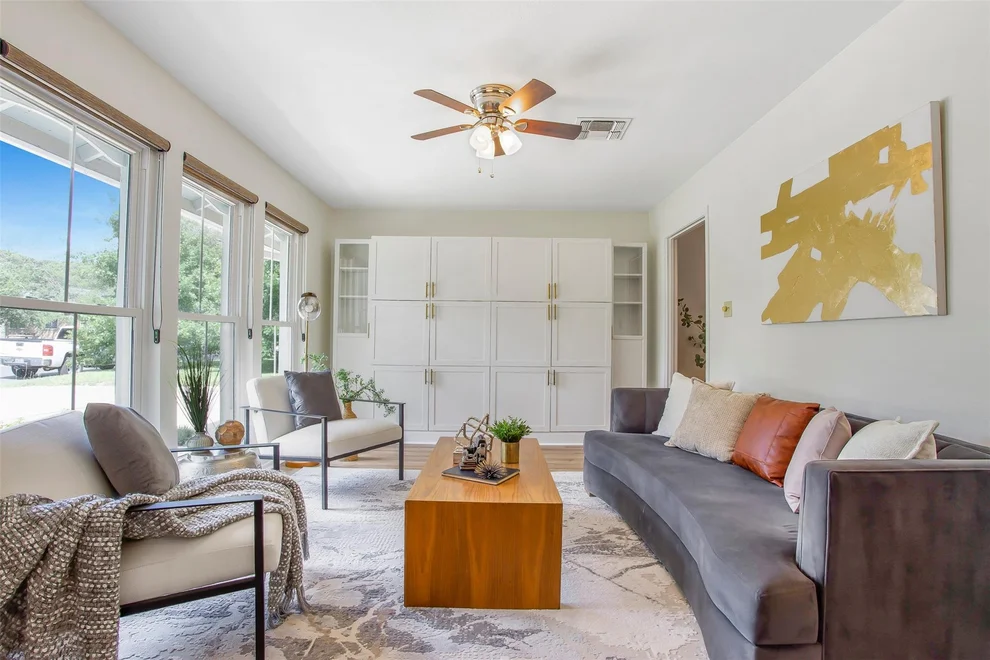 Unit for sale at 4504 Bilboa DR, Austin, TX 78759