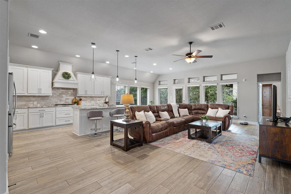 Unit for sale at 100 Indian Paintbrush TRL, Georgetown, TX 78628