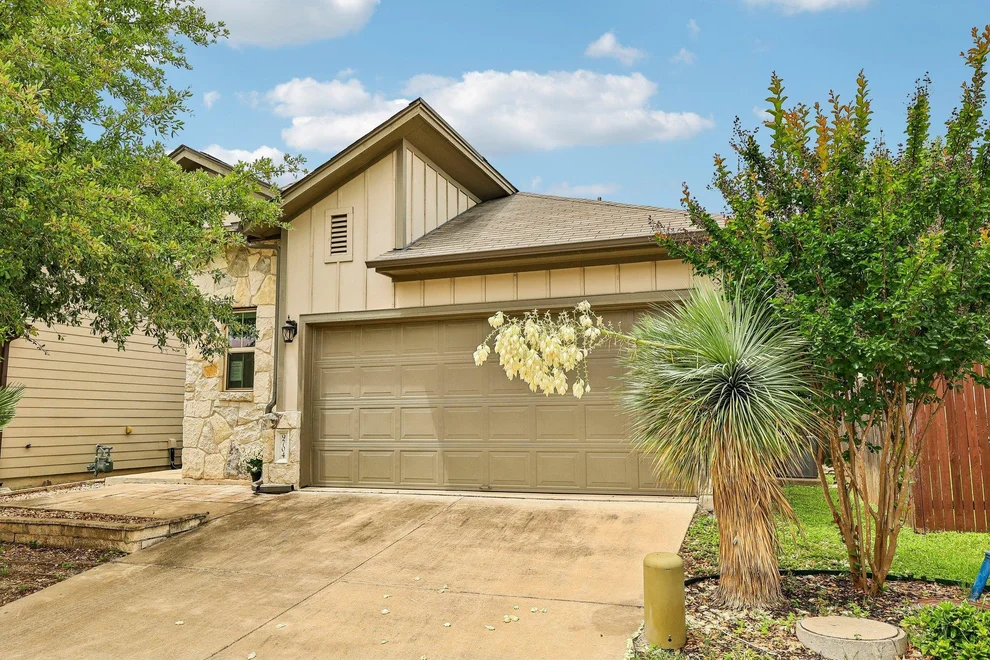 Unit for sale at 9704 Tall Tree LN, Austin, TX 78748