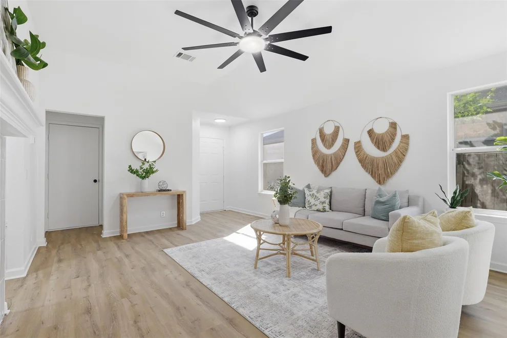 Unit for sale at 16801 Trevin CV, Manor, TX 78653