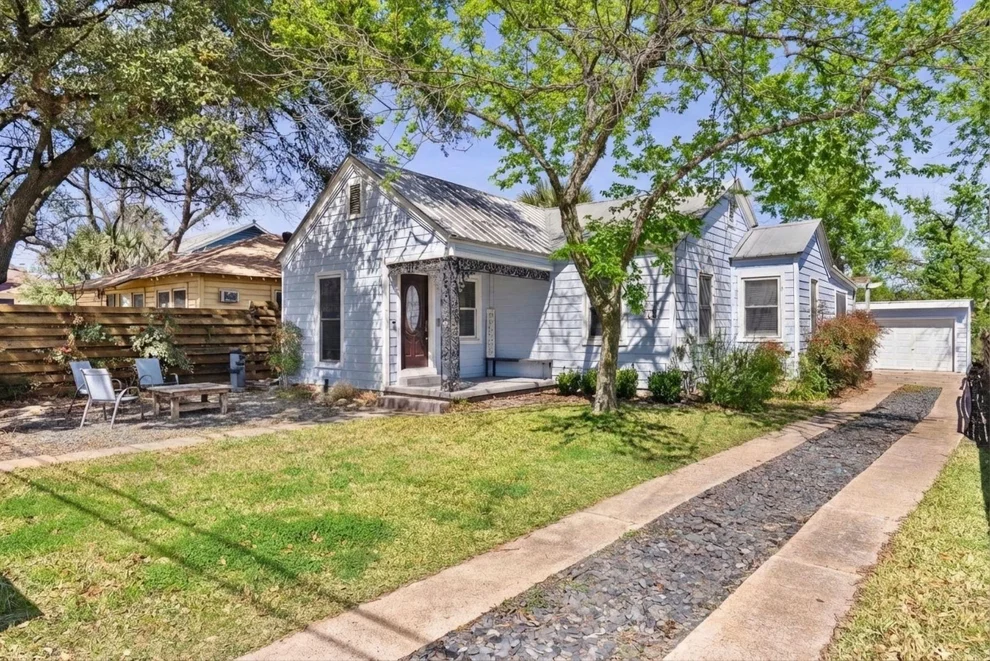 Unit for sale at 906 E 43rd ST, Austin, TX 78751