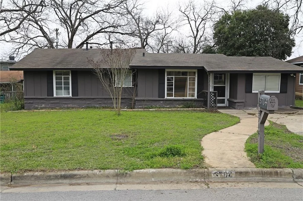 Unit for sale at 3704 Tower View CT, Austin, TX 78723