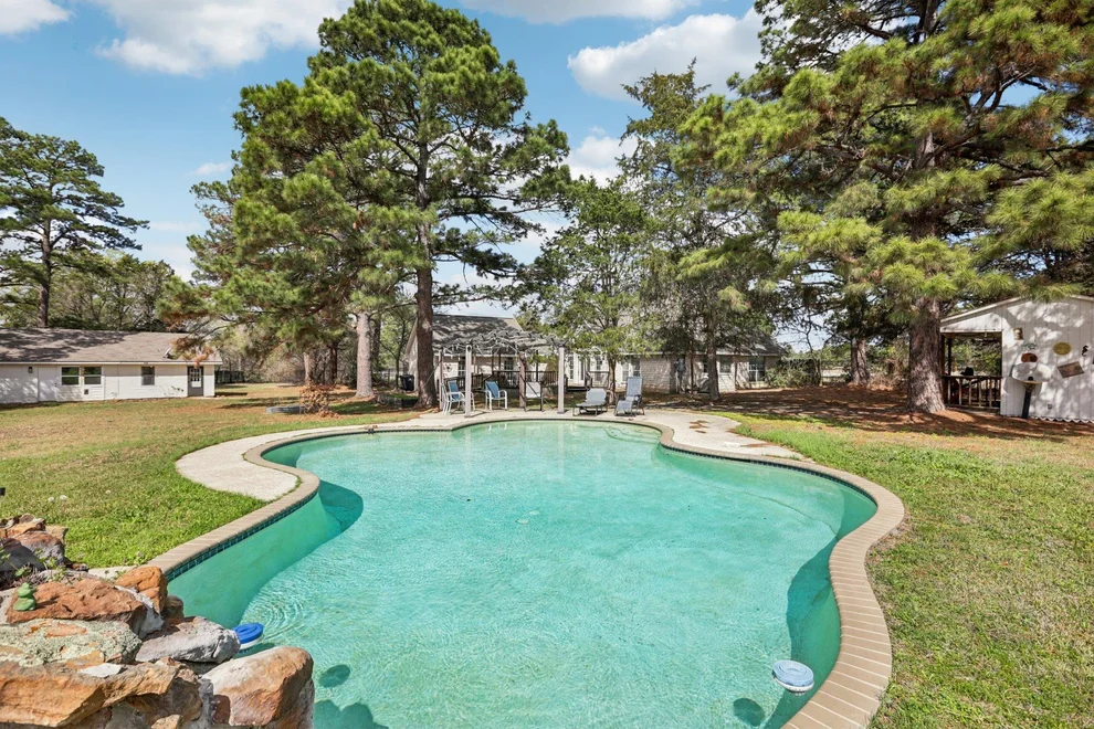 Unit for sale at 105 Daisy LN, Bastrop, TX 78602