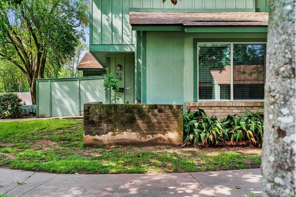 Unit for sale at 5125 Fort Clark DR, Austin, TX 78745