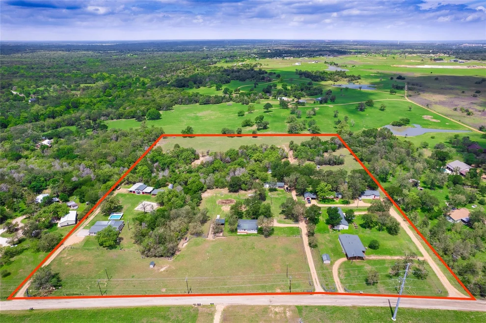 Unit for sale at 279 Highline DR, Bastrop, TX 78602