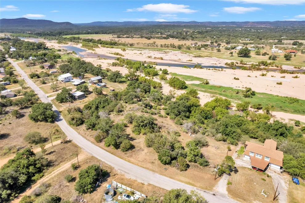 Unit for sale at Lots 76-79 River Oaks DR, Kingsland, TX 78639