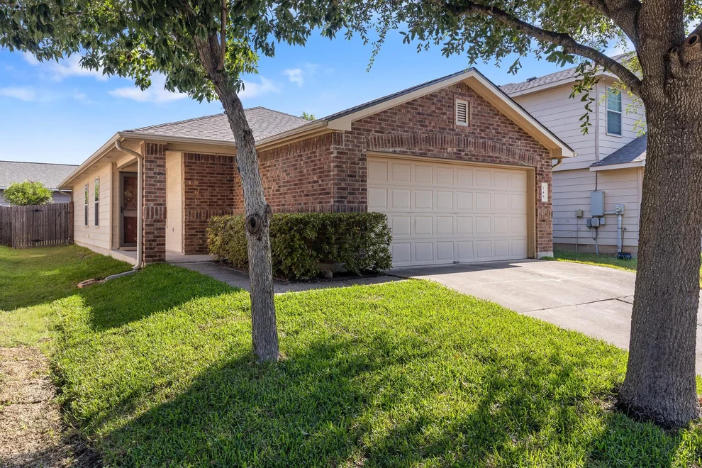Unit for sale at 148 Grazing Horse LN, Manchaca, TX 78652