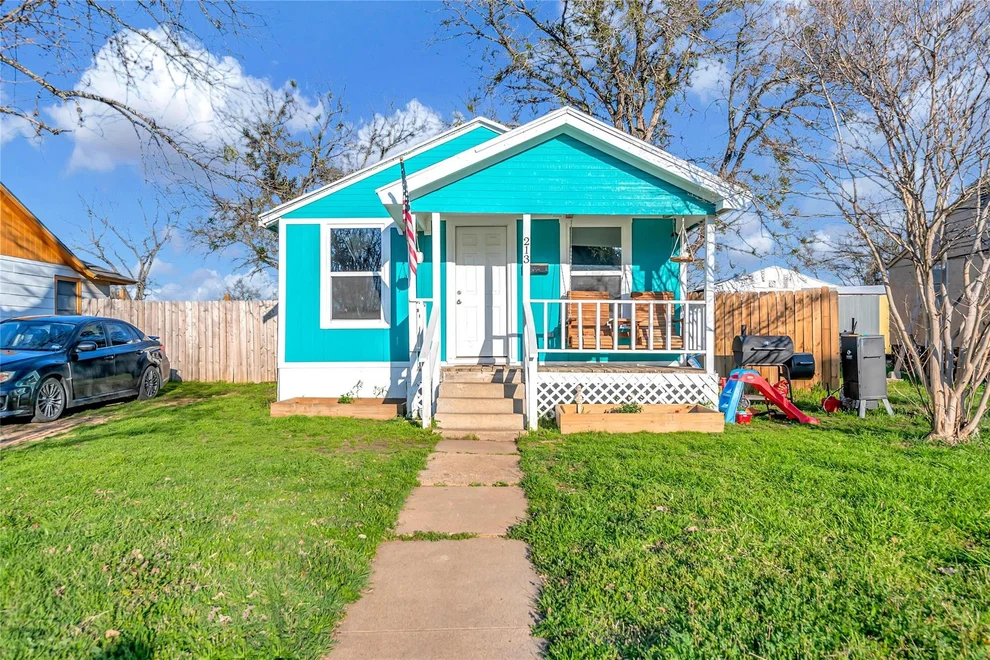 Unit for sale at 213 Spindletop Street, Gatesville, TX 76528