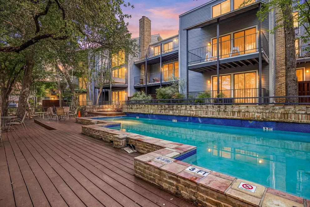 Unit for sale at 606 W Lynn ST, Austin, TX 78703