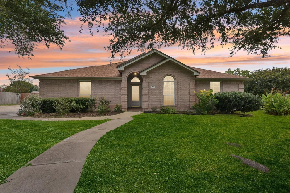 Unit for sale at 105 Guadalupe DR, Hutto, TX 78634