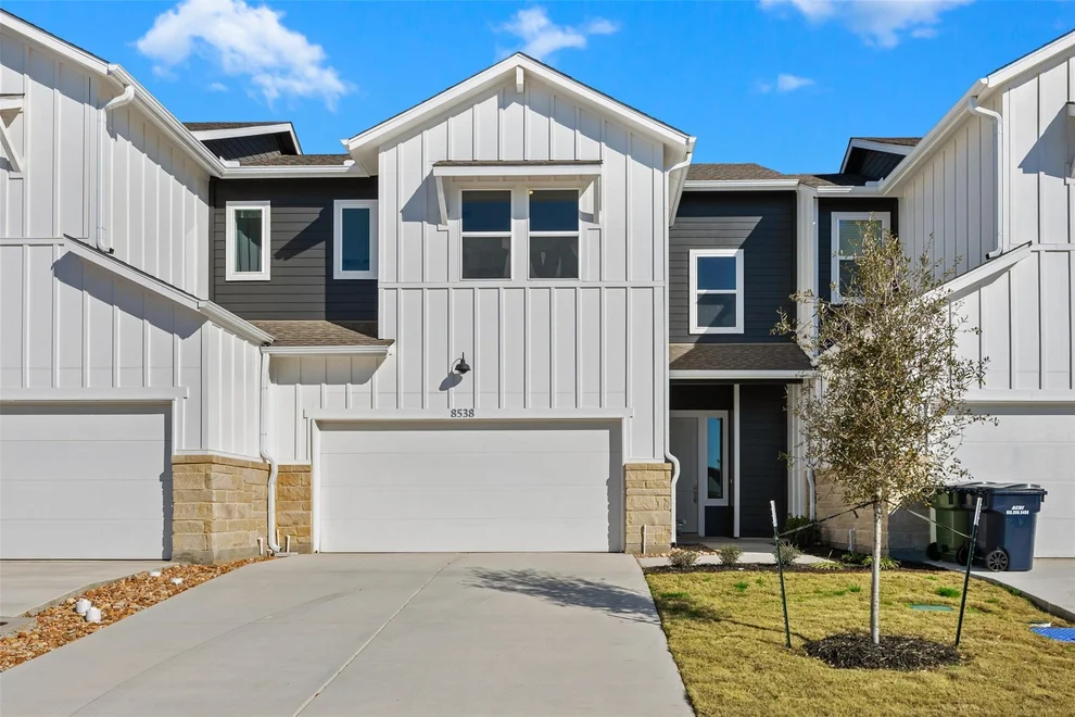 Unit for sale at 8538 Sommery LN, Round Rock, TX 78665