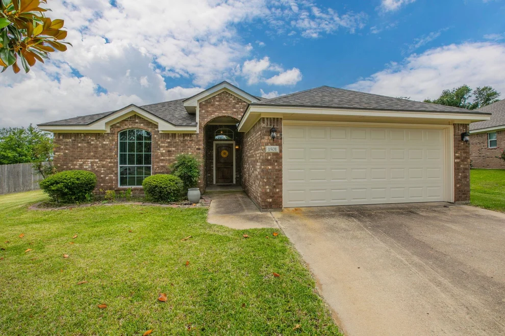Unit for sale at 1501 Loving TRL, Belton, TX 76513