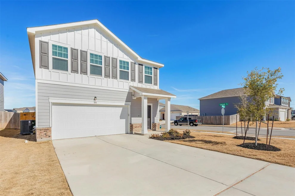 Unit for sale at 1001 Waterbuck CV, Hutto, TX 78634