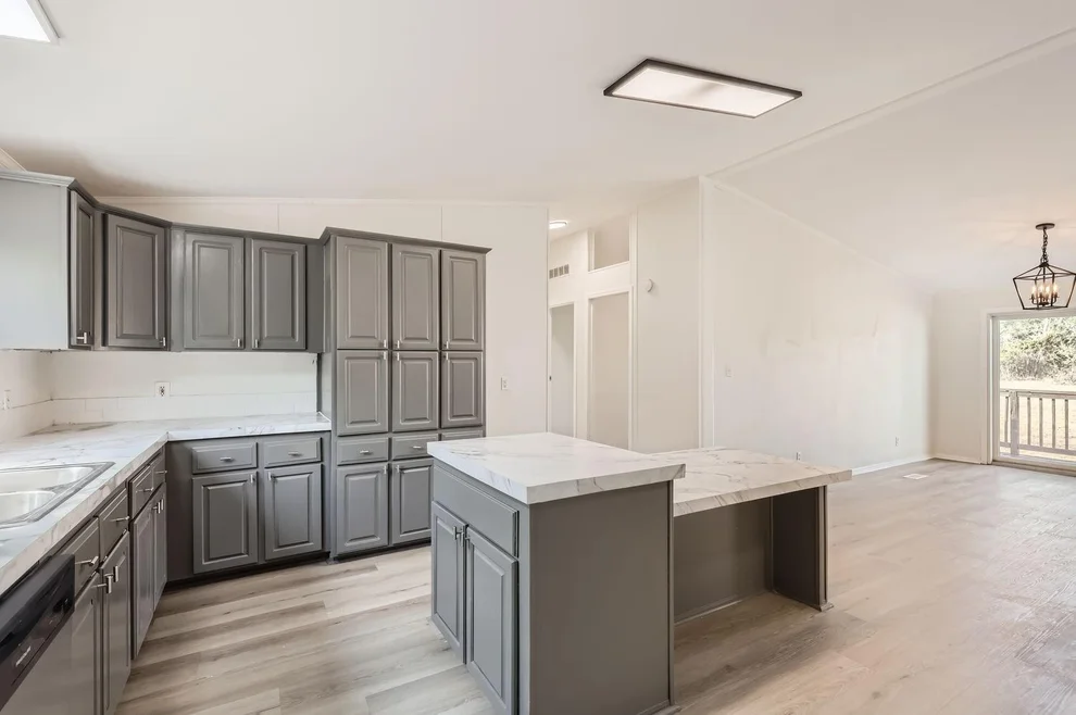 Unit for sale at 830 Rolling Block DR, Liberty Hill, TX 78642