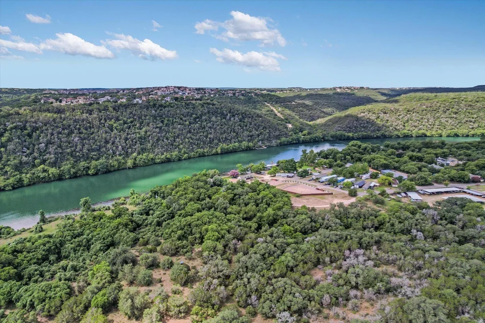 Unit for sale at 904 Quinlan Park RD S, Austin, TX 78732