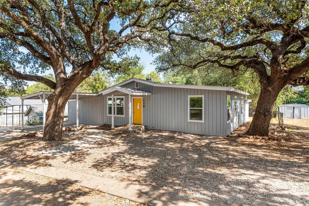 Unit for sale at 118 Bonny Cove DR, Kingsland, TX 78639