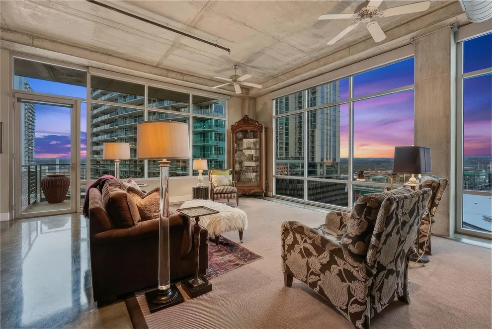 Unit for sale at 800 W 5th ST, Austin, TX 78703