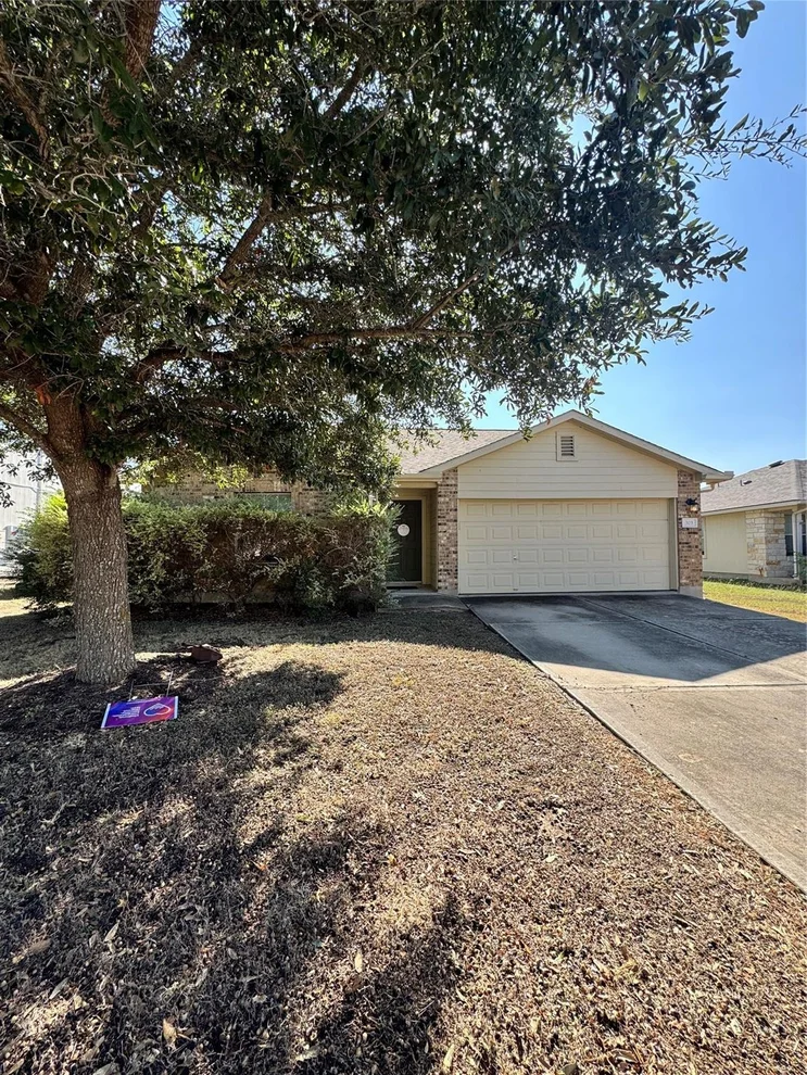Unit for sale at 303 Flinn ST, Hutto, TX 78634