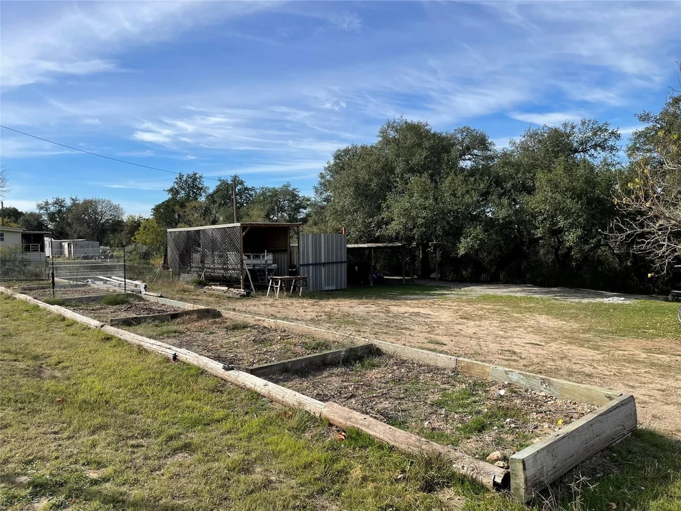 Unit for sale at 117 Singleton Dr DR, Spicewood, TX 78669