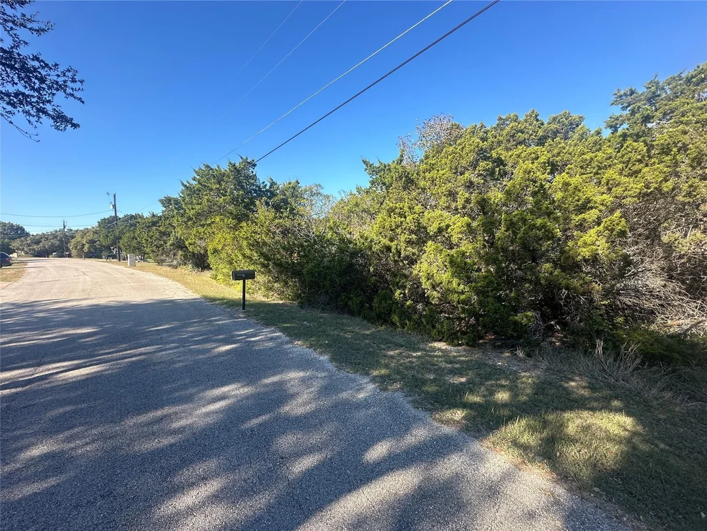 Unit for sale at 7413 Spanish Oak DR, Lago Vista, TX 78645