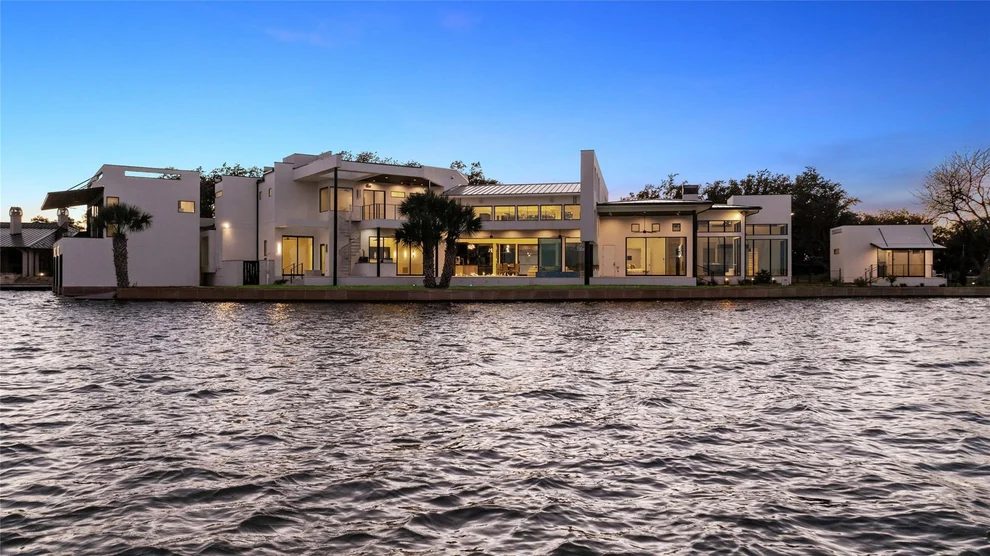 Unit for sale at 115 Estate DR, Horseshoe Bay, TX 78657