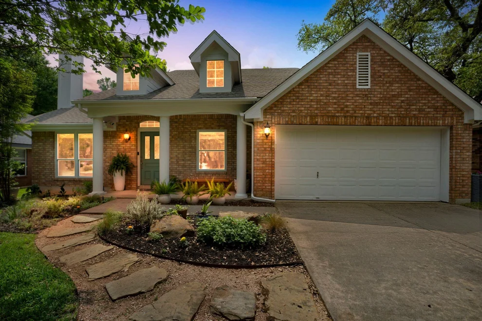 Unit for sale at 3005 Blacksmith LN, Austin, TX 78748