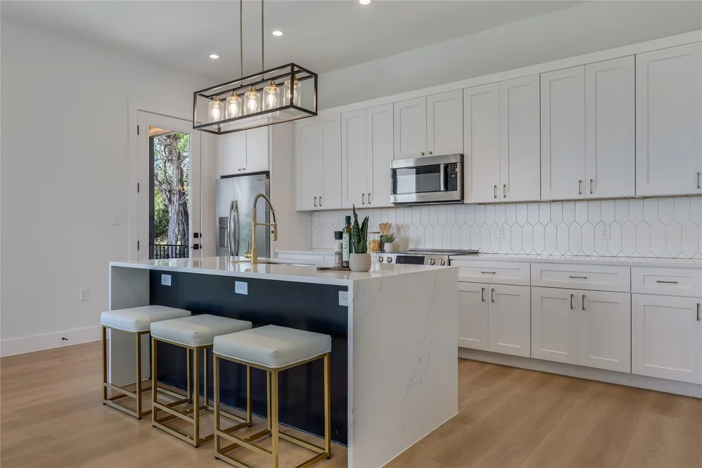 Unit for sale at 20202 Lincoln CV, Lago Vista, TX 78645