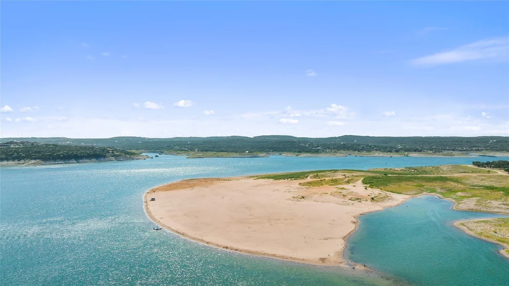 Unit for sale at 304 Valley Hill DR, Point Venture, TX 78645