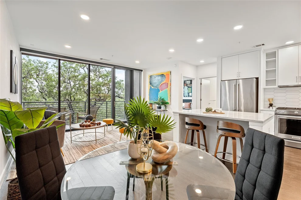 Unit for sale at 900 S 1st ST S, Austin, TX 78704