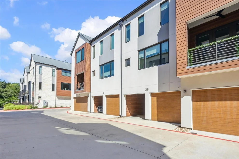Unit for sale at 3100 Menchaca RD, Austin, TX 78704