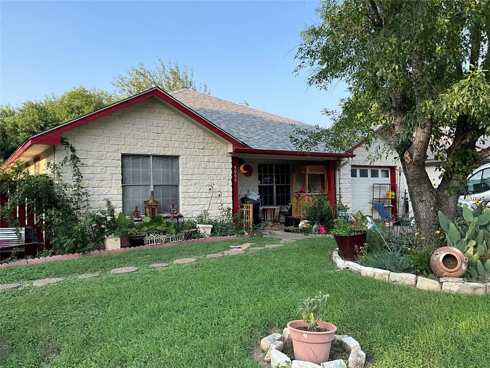 Unit for sale at 3000 E 3rd ST, Austin, TX 78702