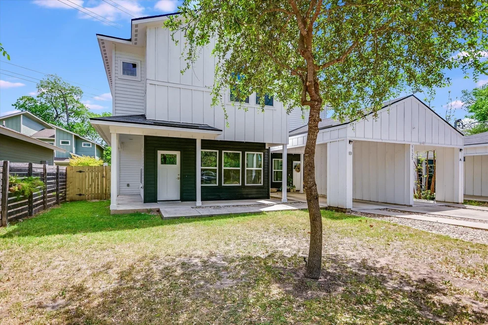 Unit for sale at 1121 Walton LN, Austin, TX 78721