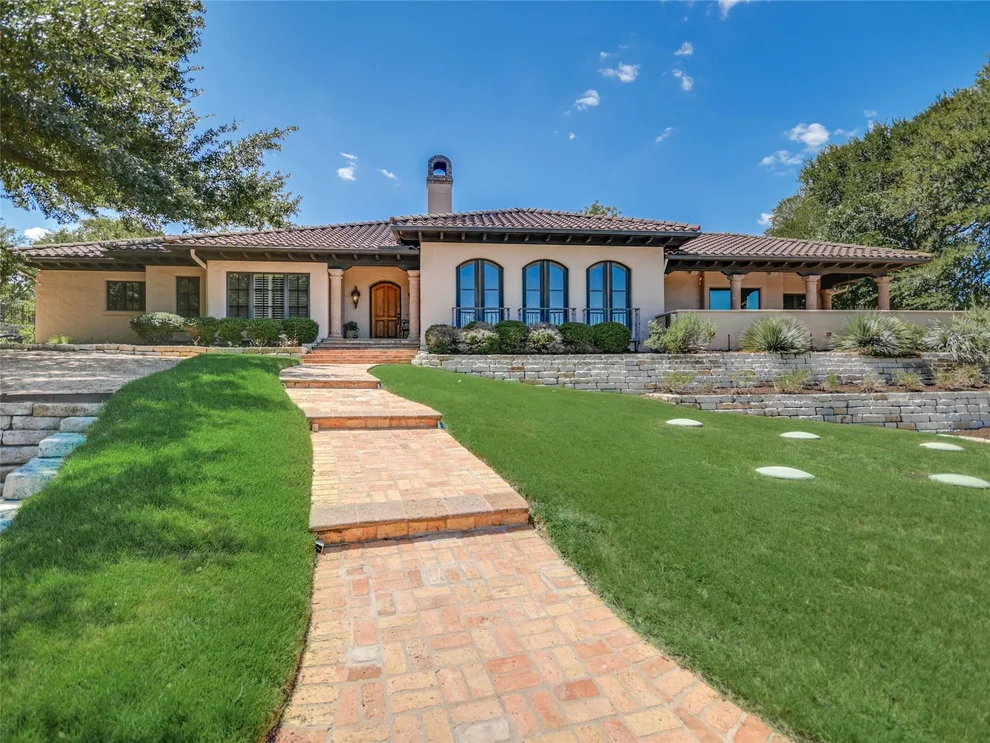 Unit for sale at 300 Bent Tree CT, West Lake Hills, TX 78746