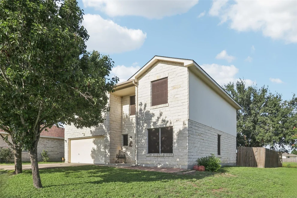 Unit for sale at 110 Trapper TRL, Bastrop, TX 78602