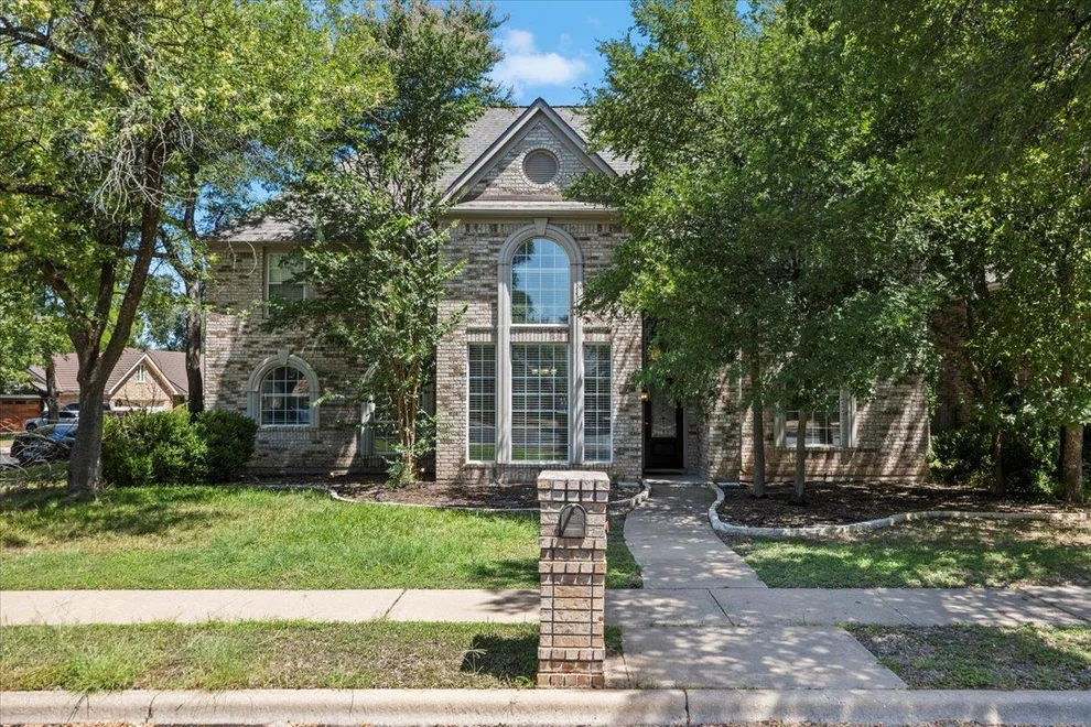 Unit for sale at 10116 Pinehurst DR, Austin, TX 78747