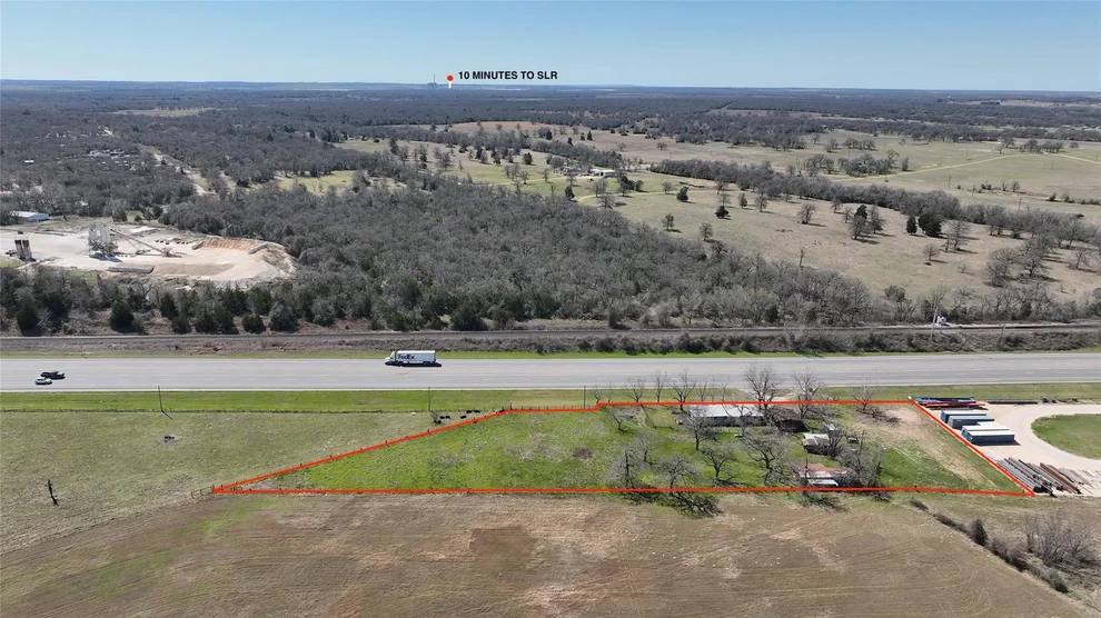 Unit for sale at 1918 W Us Highway 79, Rockdale, TX 76567
